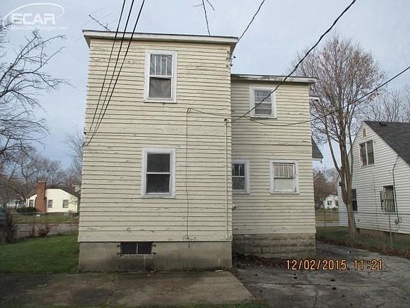 2nd image of 1438 N Chevrolet Ave