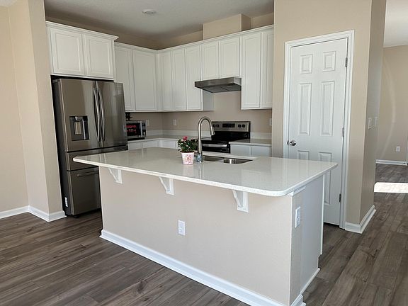 5th image of 9869 Fiddleback Ln