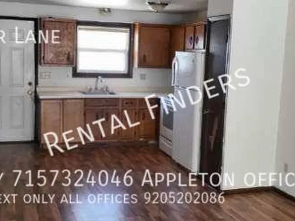 568 Spinnaker Ln, Green Bay, WI 54302