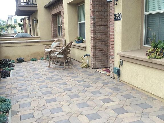 Front Patio w/ Stone