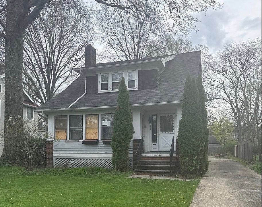 1st image of 951 Montford Rd