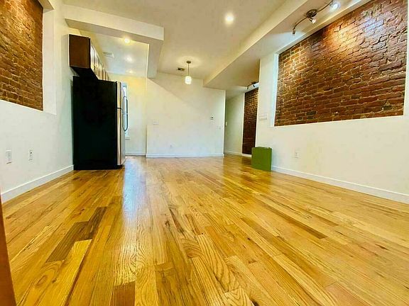 2nd image of 778 Lincoln Pl #1LC