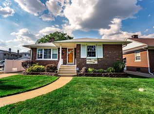 10342 Cambridge St, Westchester, IL 60154