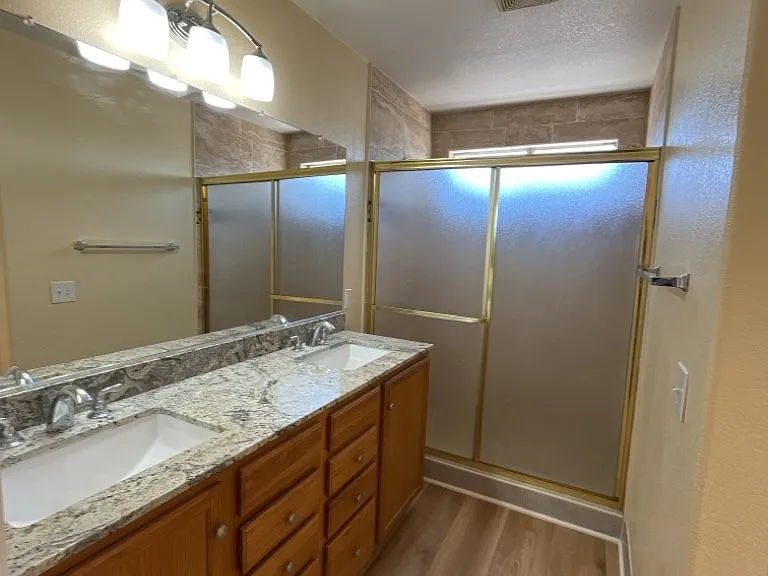 6045 Stone Hollow Ave — Photo 24