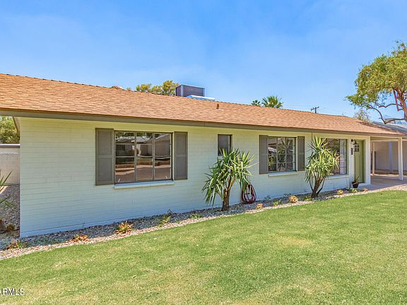 4th image of 213 E El Camino Dr