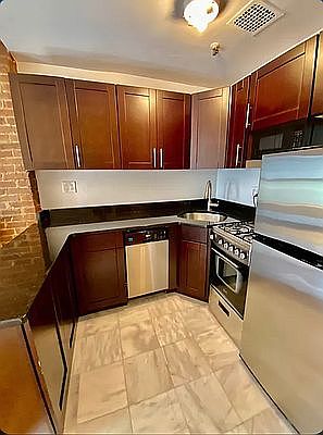 1st image of 28 W 83rd St APT 10
