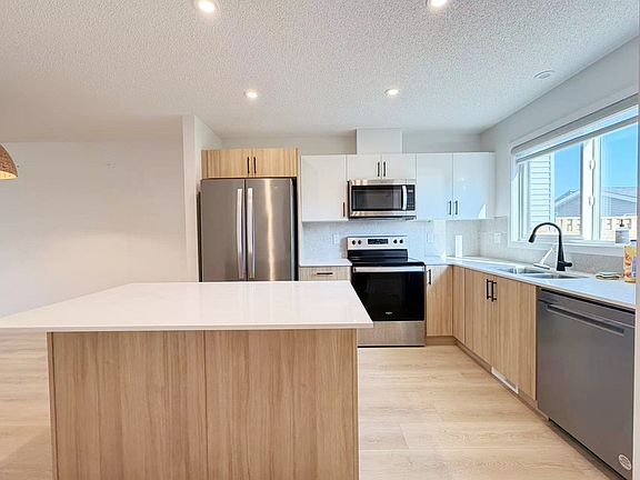 5th image of 22803 94th Ave NW