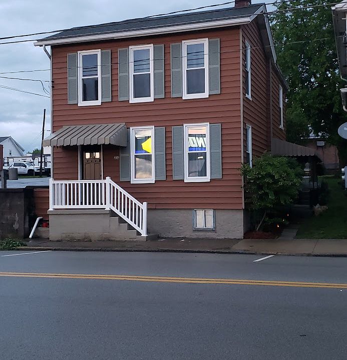 1st image of 814 W Main St