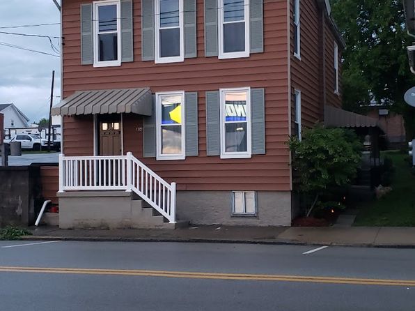 814 W Main St