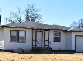 2013 E Cypress Ave, Enid, OK 73701