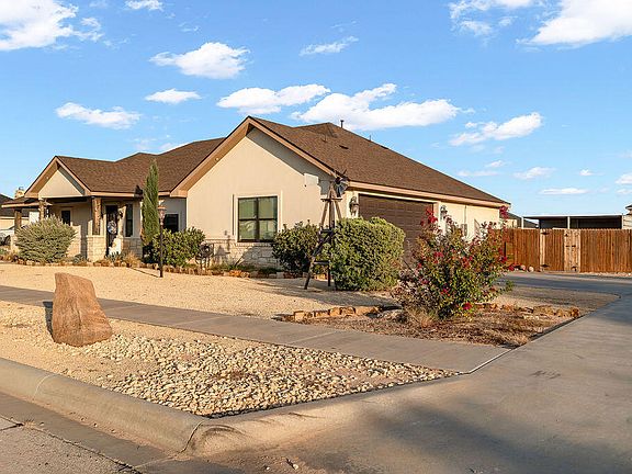 3rd image of 111 Stone Creek Dr
