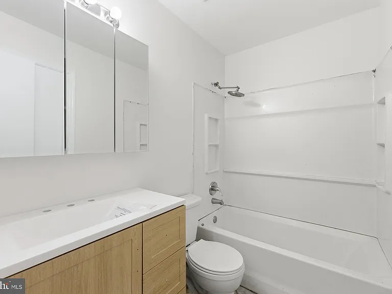 27 Villanova Ct — Photo 9