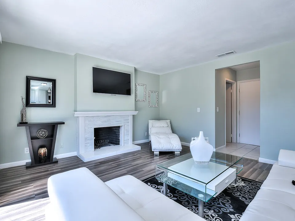 145 Tonopah Dr