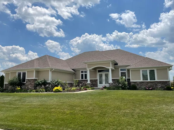 105 Gilberg St, New Bremen, OH 45869