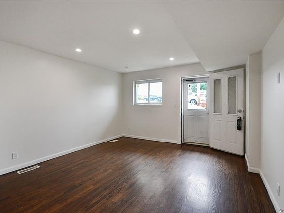 5th image of 64 Elissa Ln #1