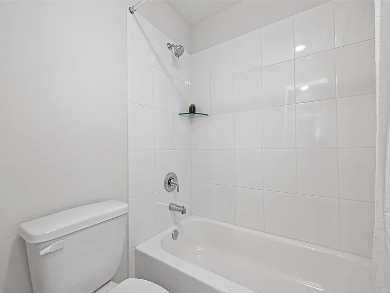 2638 Woodforest Pkwy — Photo 40