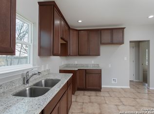 526 Roland Rd, San Antonio, TX 78210