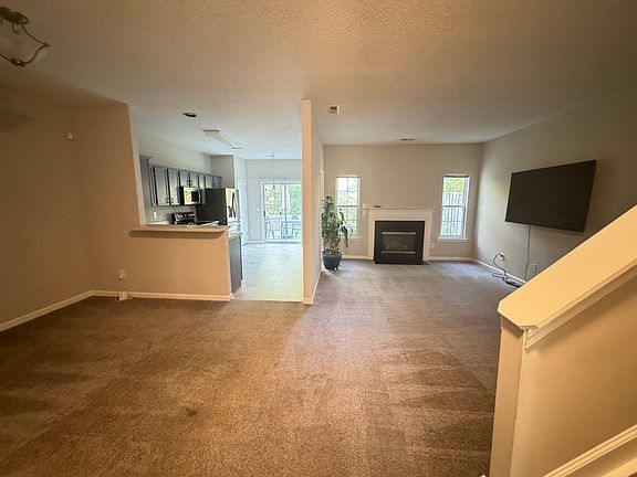 3rd image of 6525 Clarksdale Ln