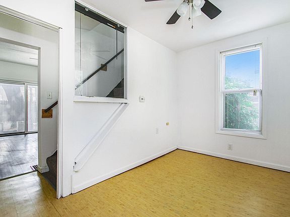 5th image of 208 Palmer St NE