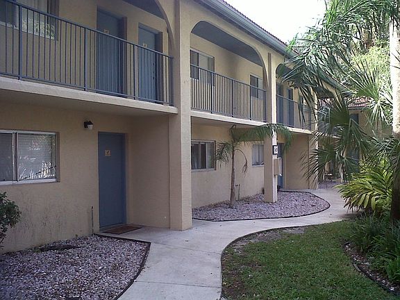 5th image of 7641 NW 42nd Pl APT 148