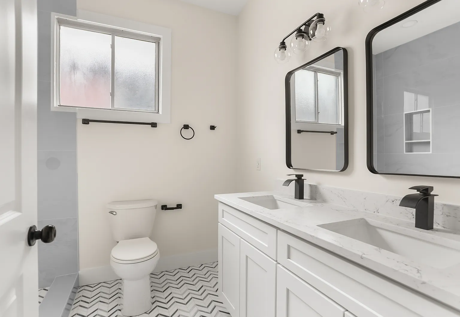 2 bed, 1000 sqft, $1,850 — Photo 4