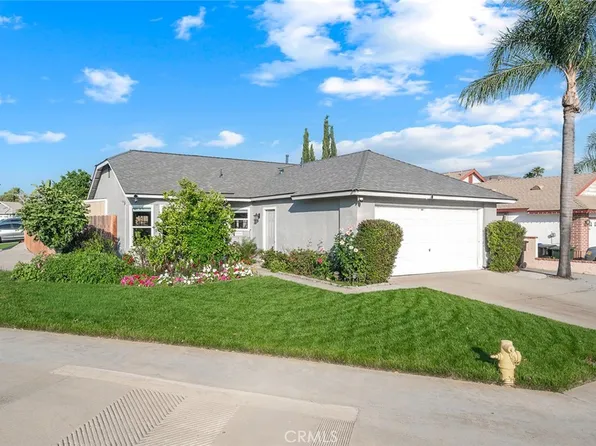 11757 Oakwood Dr, Fontana, CA 92337