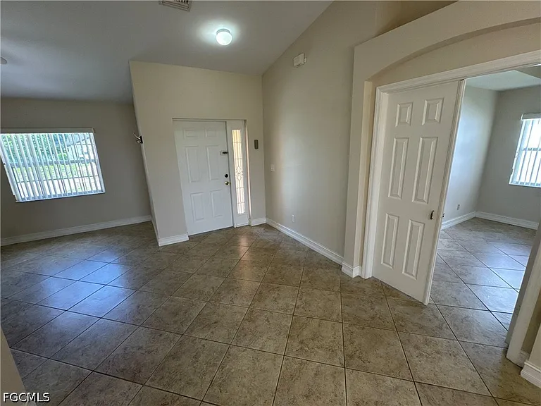 4914 7th St W — Photo 14