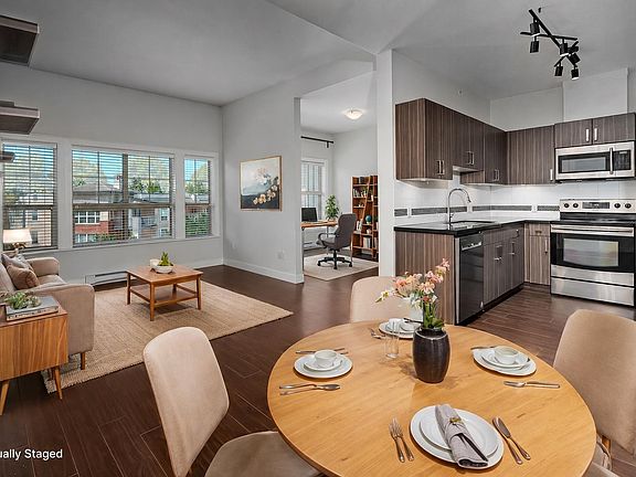 3rd image of 20219 54a Ave #403
