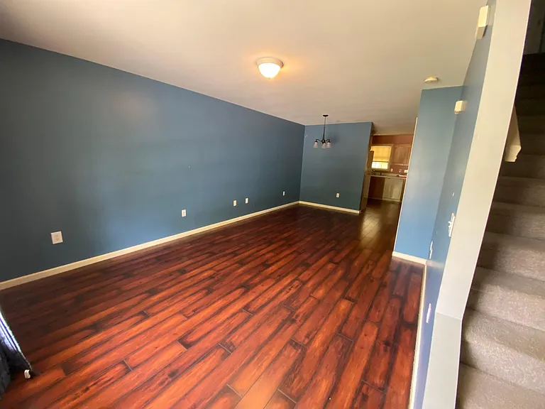 115 Heatherbrook Ct #B — Photo 4