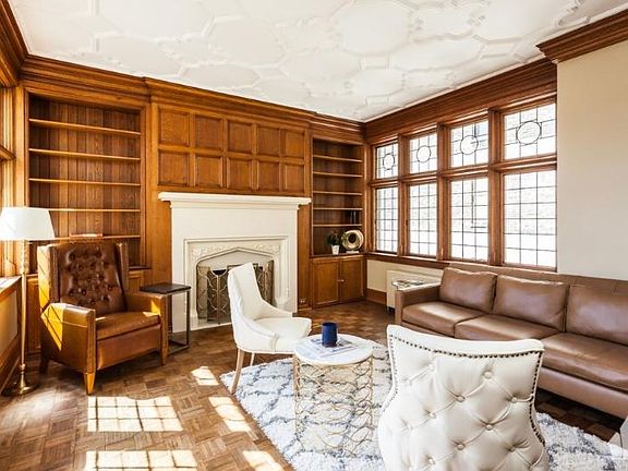 4th image of 3314 N Lake Shore Dr APT 8A