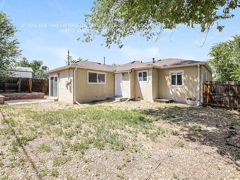 1640 Ruth Dr — Photo 16