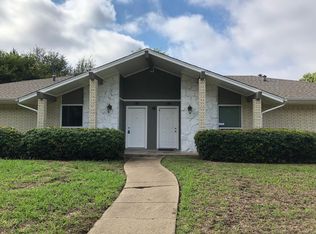 140 Shadybrook Dr, Desoto, TX 75115