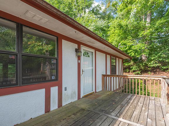 4th image of 103 Iroquois Ln