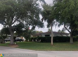 1921 NE 25th St, Lighthouse Pt, FL 33064