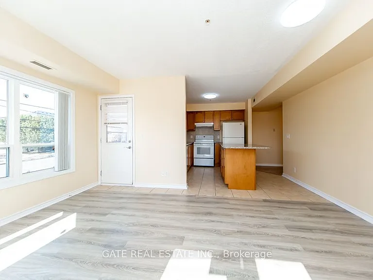 10 Mendelssohn St #117 — Photo 17