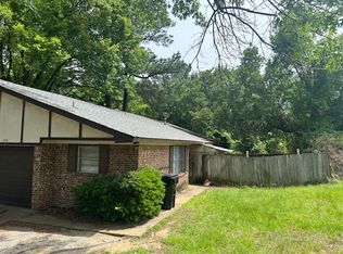 100-102 Queens Ct #100, Longview, TX 75604