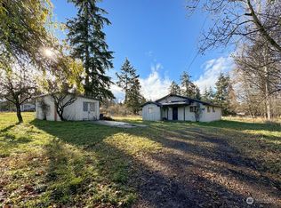 1022 River Rd, Sequim, WA 98382