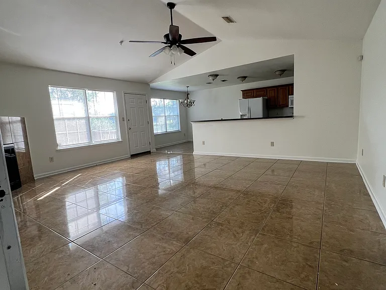 4585 Old Bainbridge Rd — Photo 20
