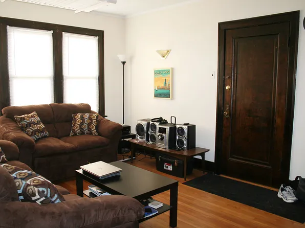 1941 Grove Ave APT 4B, Berwyn, IL 60402