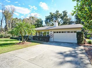 11348 Dead River Rd, Tavares, FL 32778