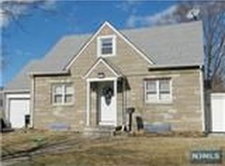 12-21 Eastern Dr #1X, Fair Lawn, NJ 07410