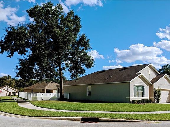 4th image of 2883 NE 45th Ave