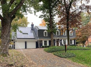 11913 Ledgerock Ct, Potomac, MD 20854