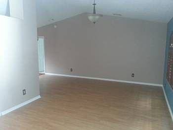 2nd image of 681 NW Archer Ave