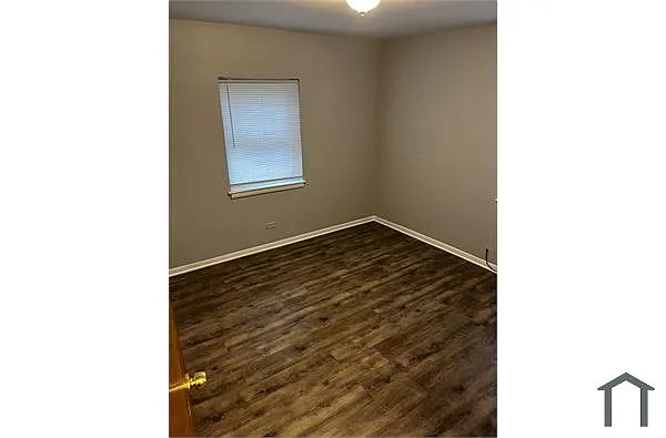 Building Photo - 11410 S Western Ave #1