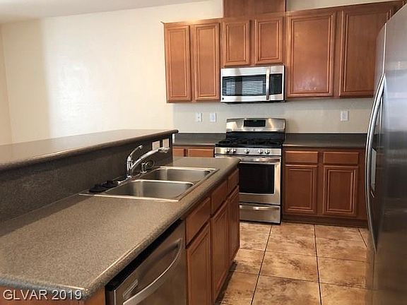5th image of 430 Westminster Hall Ave Unit 102