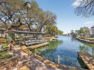 102 Cove Ln, Sunrise Beach, TX 78643