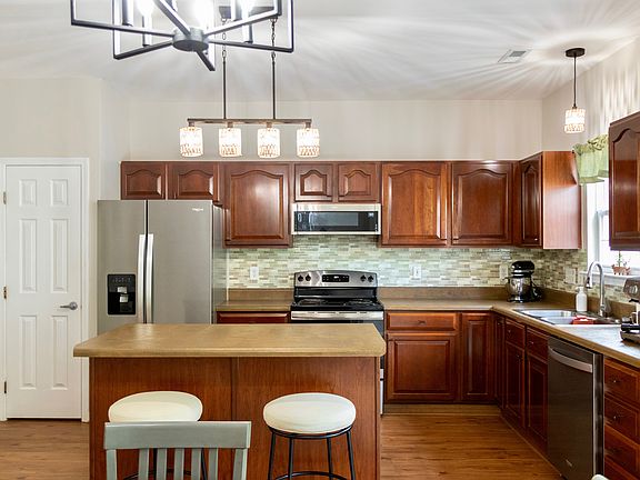 5th image of 4100 Christine Ln Unit B