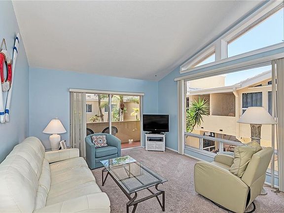 5th image of 1275 Tarpon Center Dr APT 208