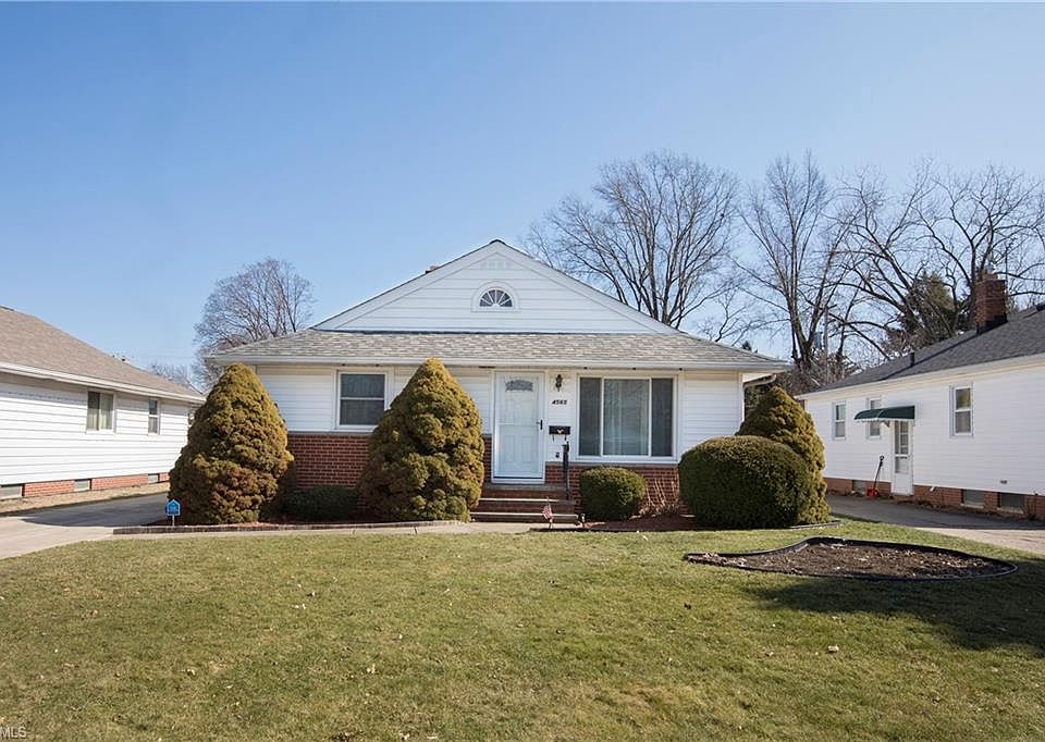 1st image of 4565 W 223rd St